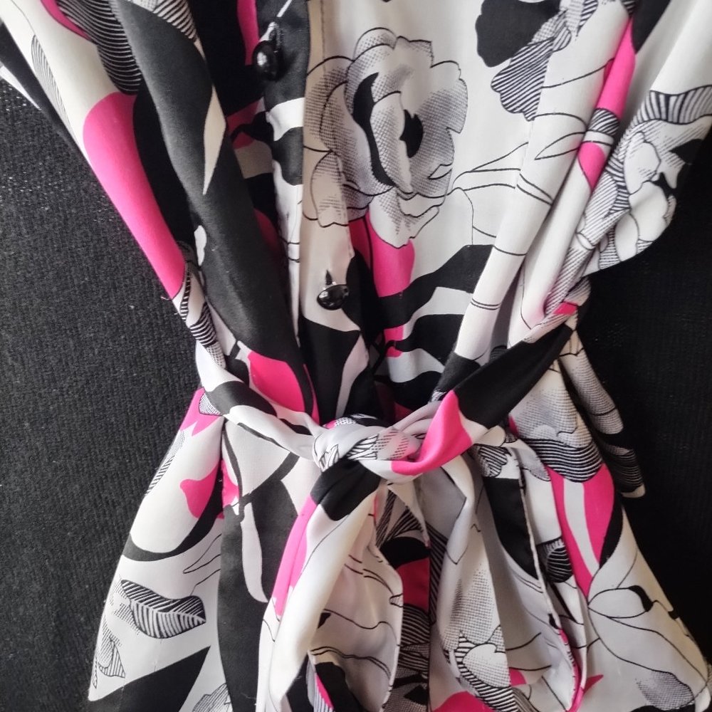 BCBG MaxAzria  XL Blouse Pink White and Black